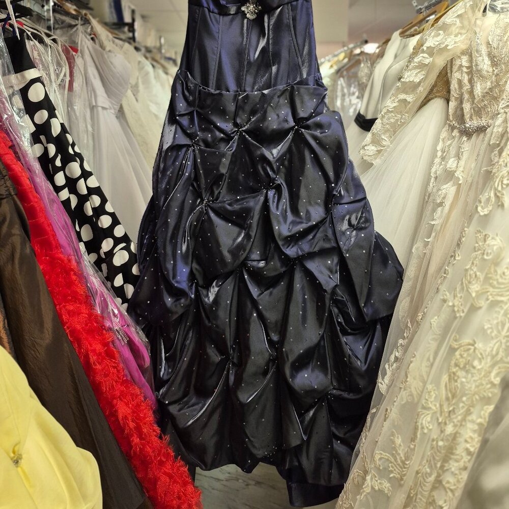 Formal Dress - Picture 2 of 2